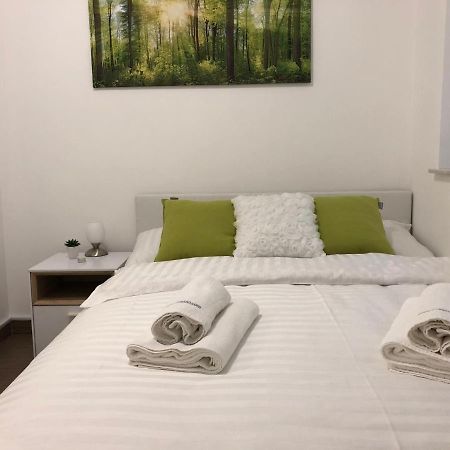 Modern Center Studio Under The Castle II Free Parking Apartment Ljubljana Exterior foto