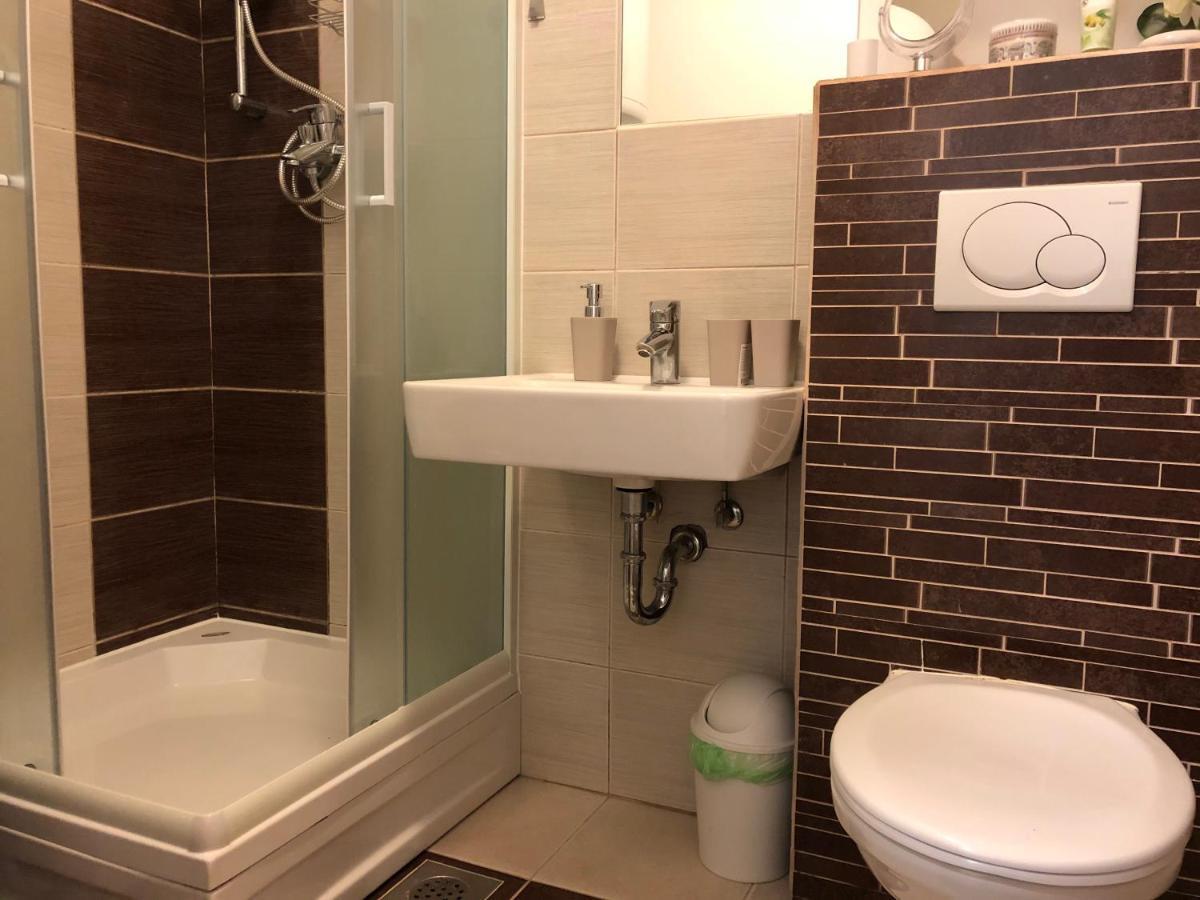 Modern Center Studio Under The Castle II Free Parking Apartment Ljubljana Exterior foto