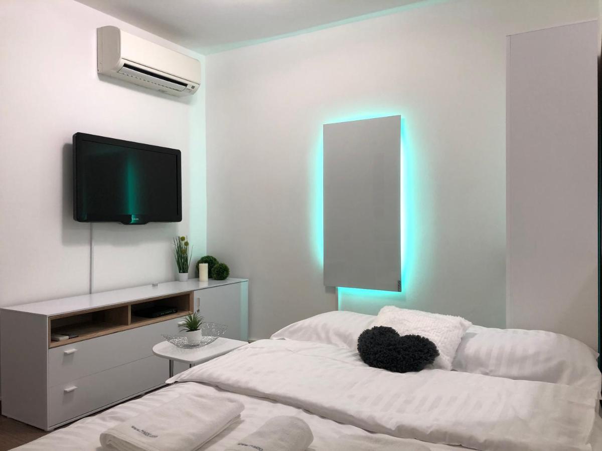 Modern Center Studio Under The Castle II Free Parking Apartment Ljubljana Exterior foto